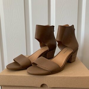Lucky Brand Brown Faux Leather Sandals Size 10